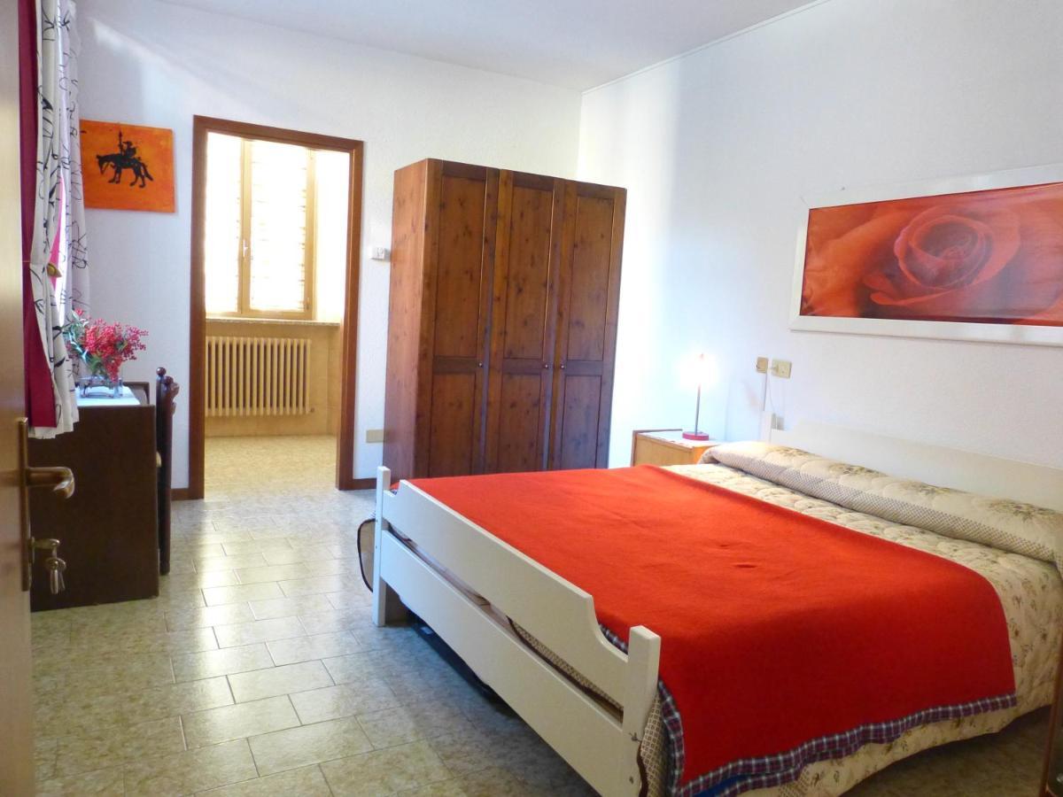 Ostello Al Deserto Chiavenna Exterior foto